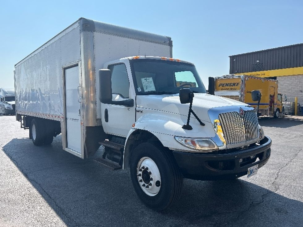 Medium Duty Box Truck-Light and Medium Duty Trucks-International-2020-MV607-Springfield-MO-97,311\n\t\tmiles-$ 62,750 - Image 1