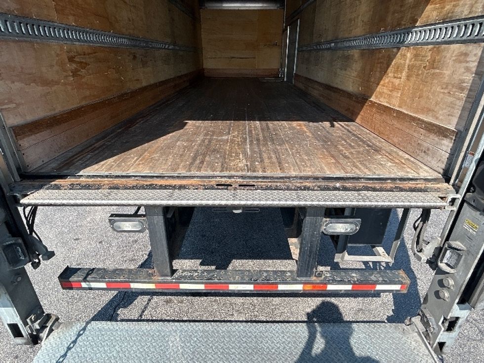Medium Duty Box Truck-Light and Medium Duty Trucks-International-2020-MV607-Springfield-MO-97,311\n\t\tmiles-$ 62,750 - Image 10
