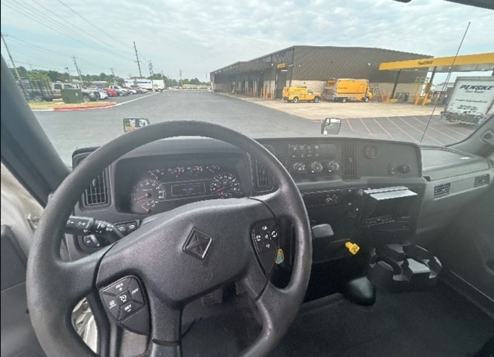 Medium Duty Box Truck-Light and Medium Duty Trucks-International-2020-MV607-Springfield-MO-97,311\n\t\tmiles-$ 62,750 - Image 18
