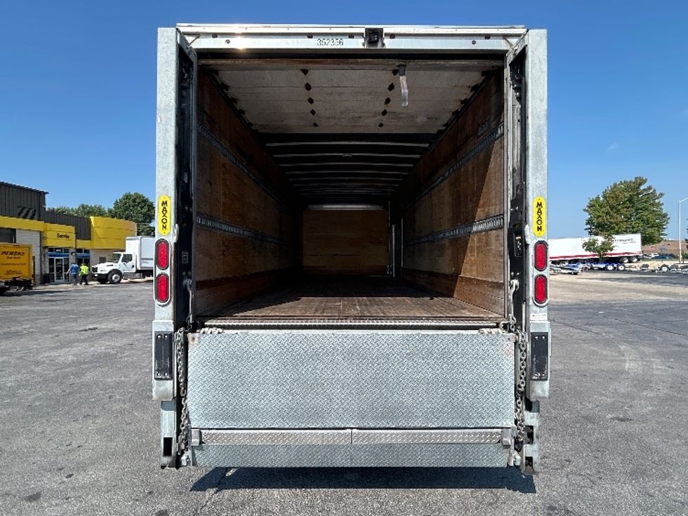 Medium Duty Box Truck-Light and Medium Duty Trucks-International-2020-MV607-Springfield-MO-97,311\n\t\tmiles-$ 62,750 - Image 8