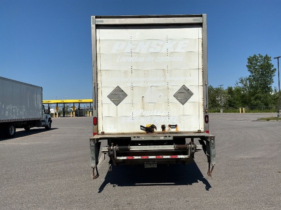 Medium Duty Box Truck-Light and Medium Duty Trucks-International-2020-MV607-Ste-Foy-PQ-217,584\n\t\tkm-$ 51,750 - Image 7