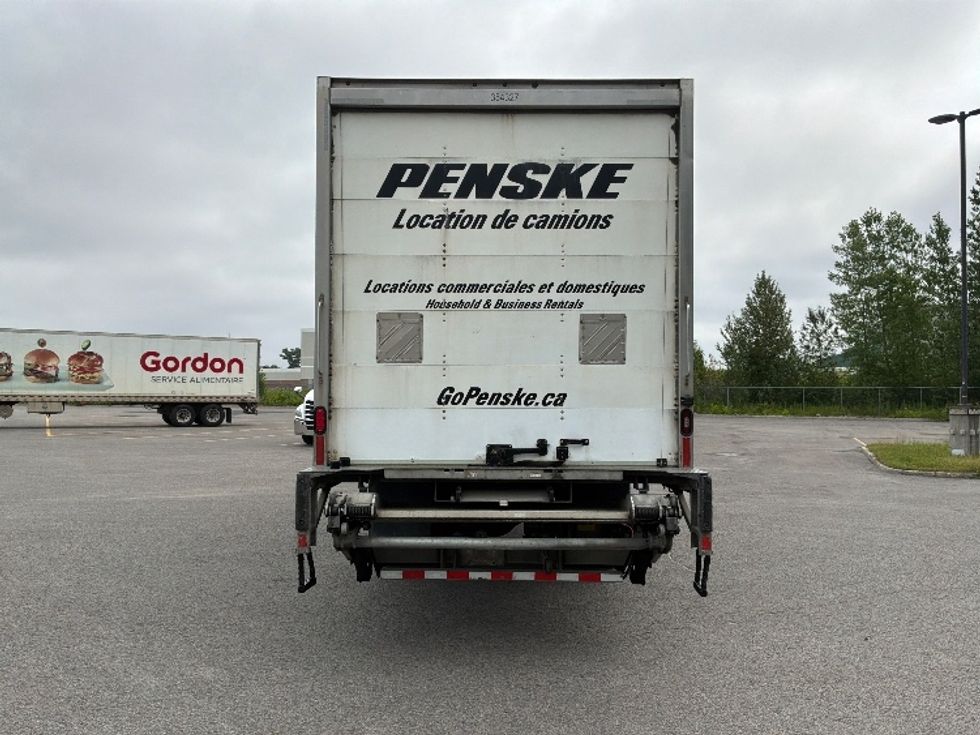 Medium Duty Box Truck-Light and Medium Duty Trucks-International-2020-MV607-Ste-Foy-PQ-240,958\n\t\tkm-$ 49,750 - Image 7