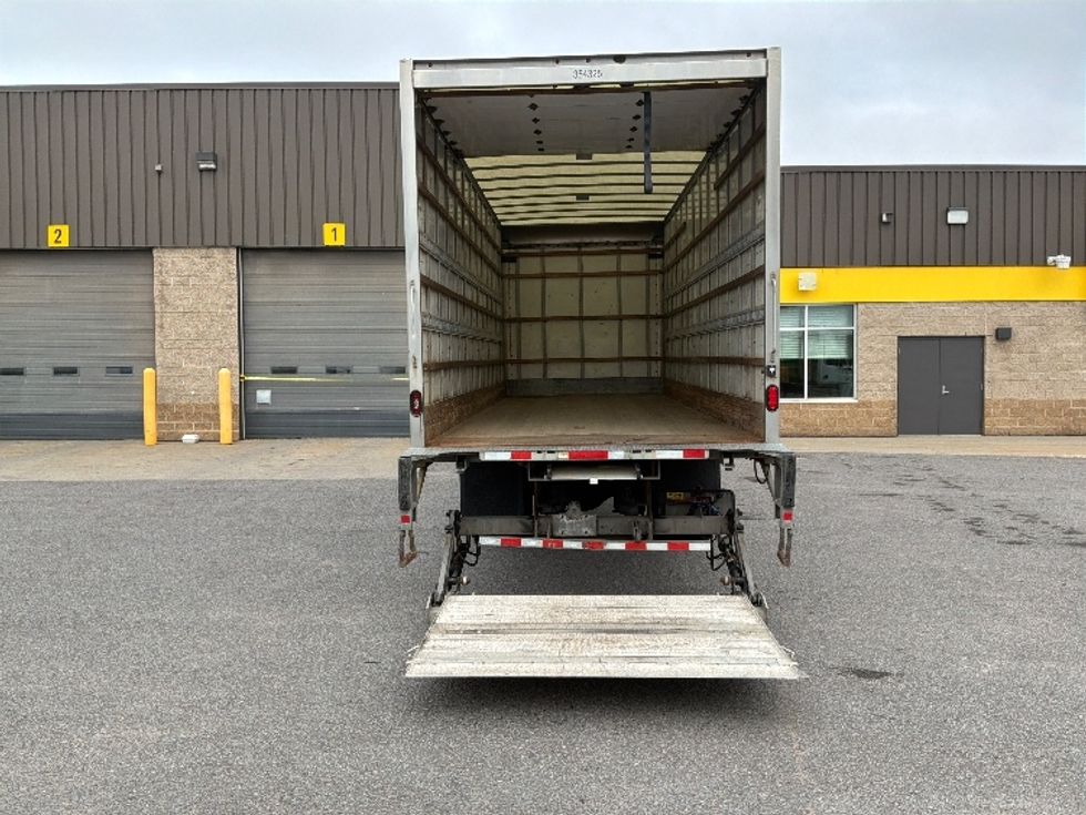 Medium Duty Box Truck-Light and Medium Duty Trucks-International-2020-MV607-Ste-Foy-PQ-245,209\n\t\tkm-$ 54,750 - Image 9