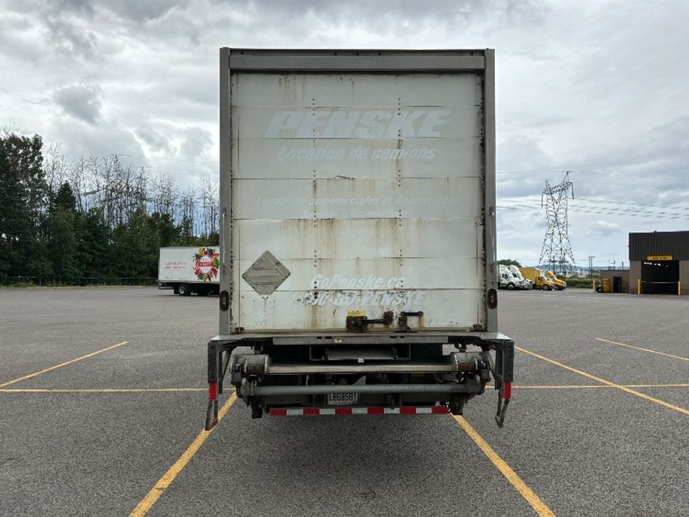 Medium Duty Box Truck-Light and Medium Duty Trucks-International-2020-MV607-Ste-Foy-PQ-282,546\n\t\tkm-$ 46,250 - Image 7
