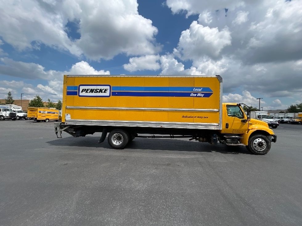 Medium Duty Box Truck-Light and Medium Duty Trucks-International-2020-MV607-Sterling-VA-188,445\n\t\tmiles-$ 44,500 - Image 15