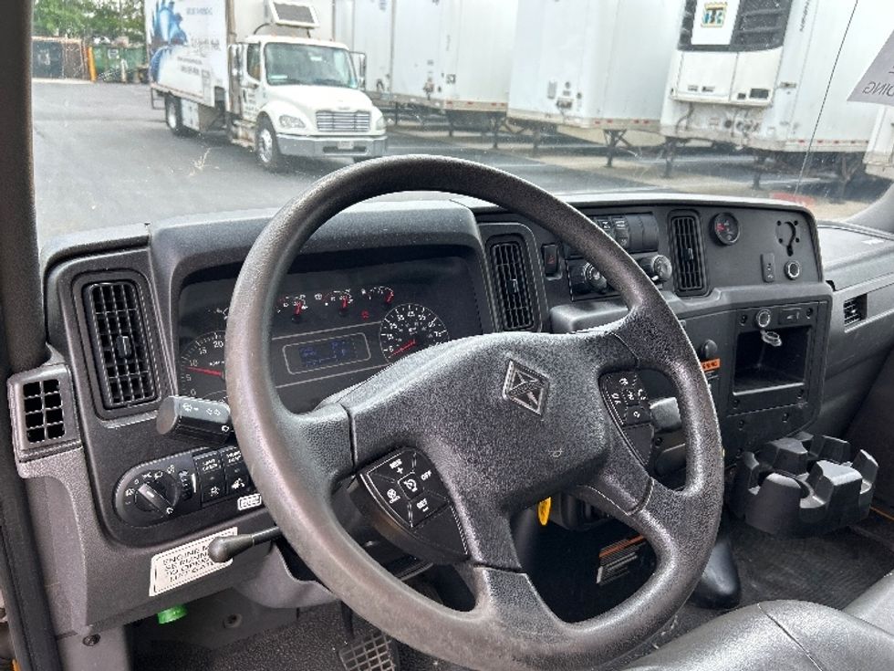 Medium Duty Box Truck-Light and Medium Duty Trucks-International-2020-MV607-Sterling-VA-188,445\n\t\tmiles-$ 44,500 - Image 17
