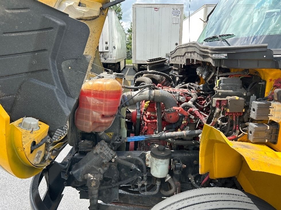 Medium Duty Box Truck-Light and Medium Duty Trucks-International-2020-MV607-Sterling-VA-188,445\n\t\tmiles-$ 44,500 - Image 24