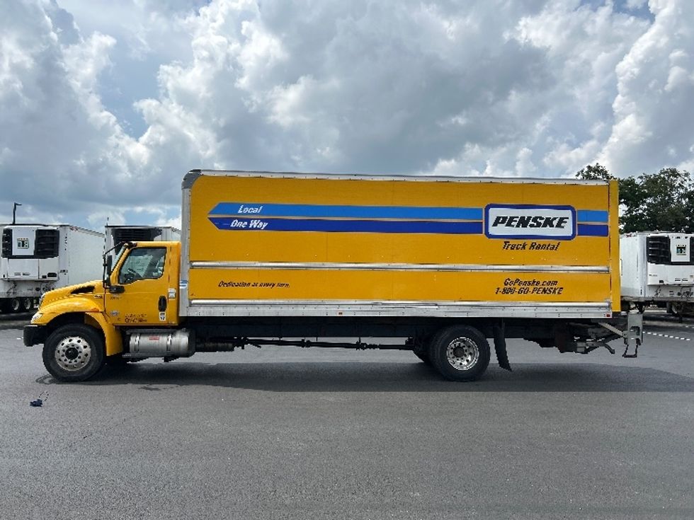 Medium Duty Box Truck-Light and Medium Duty Trucks-International-2020-MV607-Sterling-VA-188,445\n\t\tmiles-$ 44,500 - Image 4