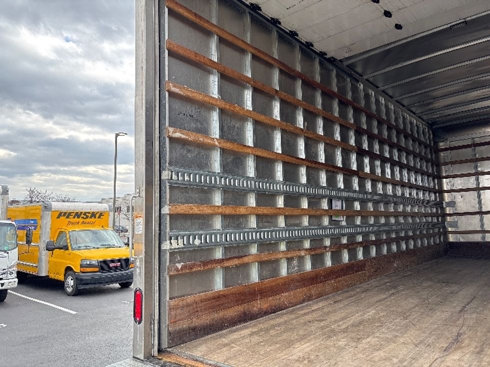 Medium Duty Box Truck-Light and Medium Duty Trucks-International-2020-MV607-Sterling-VA-87,130\n\t\tmiles-$ 60,250 - Image 11