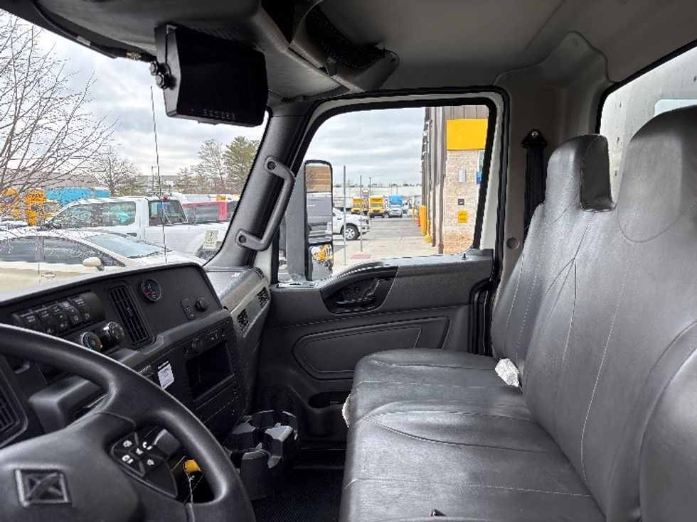 Medium Duty Box Truck-Light and Medium Duty Trucks-International-2020-MV607-Sterling-VA-87,130\n\t\tmiles-$ 60,250 - Image 19
