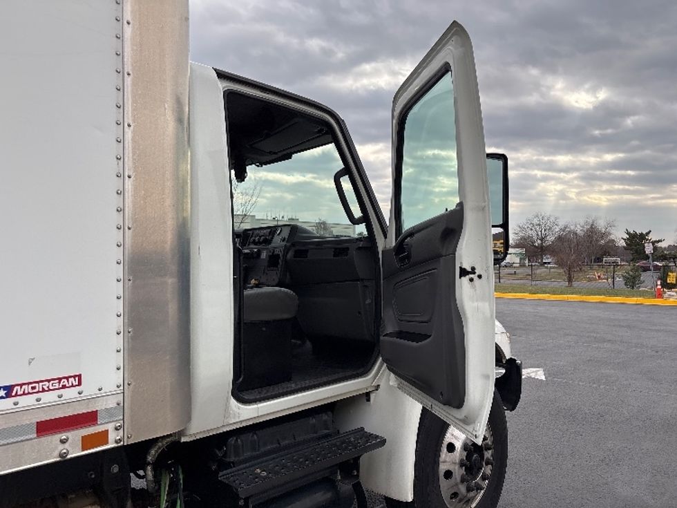 Medium Duty Box Truck-Light and Medium Duty Trucks-International-2020-MV607-Sterling-VA-87,130\n\t\tmiles-$ 60,250 - Image 20