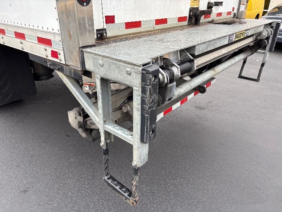 Medium Duty Box Truck-Light and Medium Duty Trucks-International-2020-MV607-Sterling-VA-87,130\n\t\tmiles-$ 60,250 - Image 27