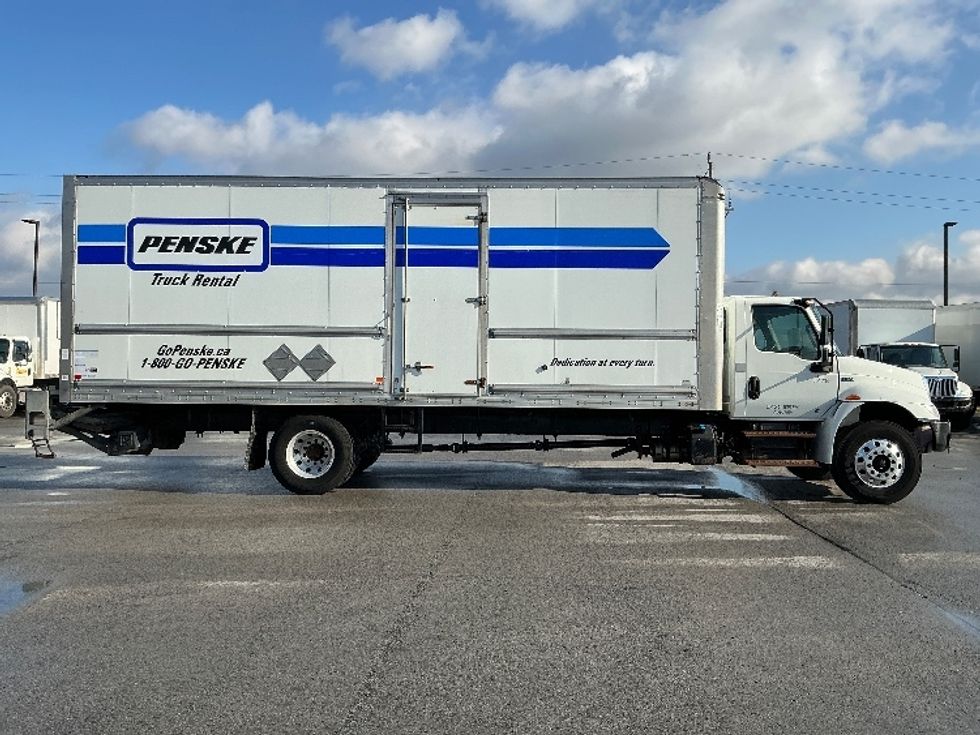 Medium Duty Box Truck-Light and Medium Duty Trucks-International-2020-MV607-Stoney Creek-ON-309,483\n\t\tkm-$ 50,750 - Image 15