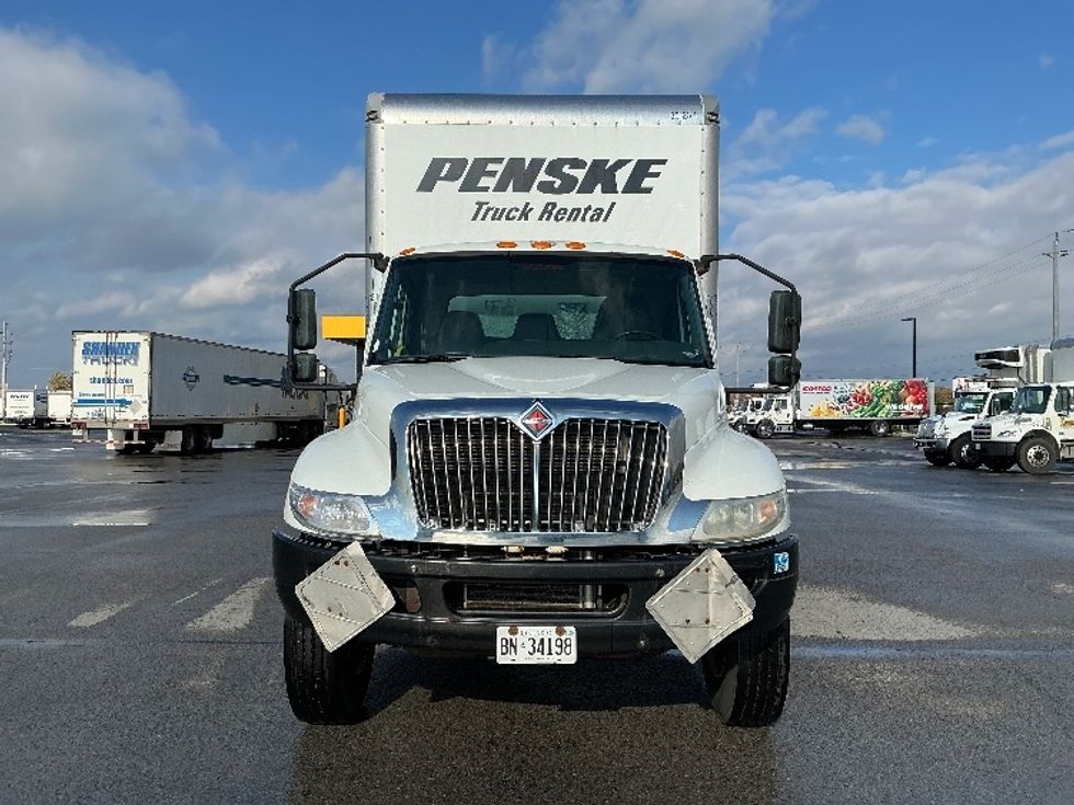 Medium Duty Box Truck-Light and Medium Duty Trucks-International-2020-MV607-Stoney Creek-ON-309,483\n\t\tkm-$ 50,750 - Image 2