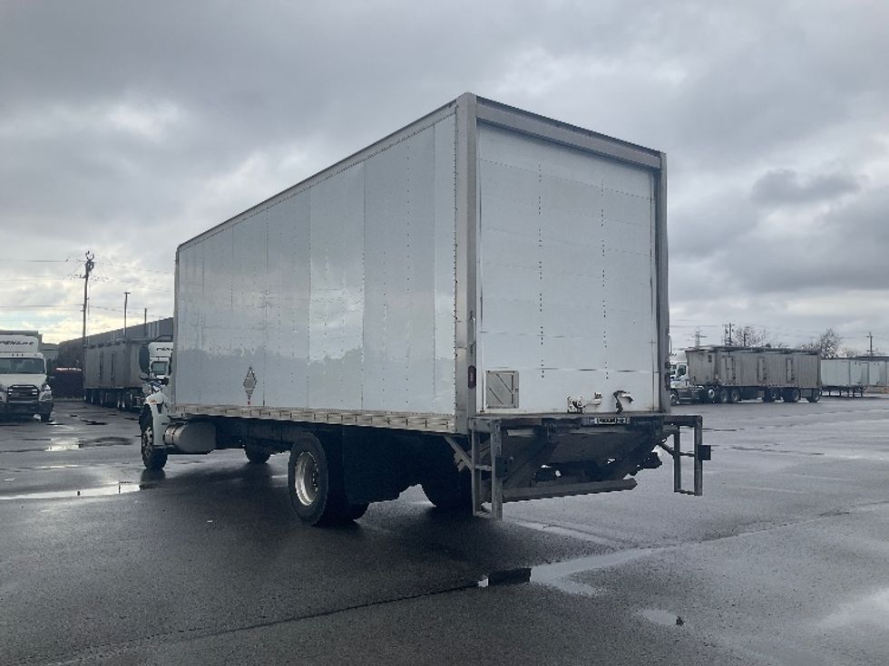 Medium Duty Box Truck-Light and Medium Duty Trucks-International-2020-MV607-Stoney Creek-ON-462,448\n\t\tkm-$ 28,250 - Image 6