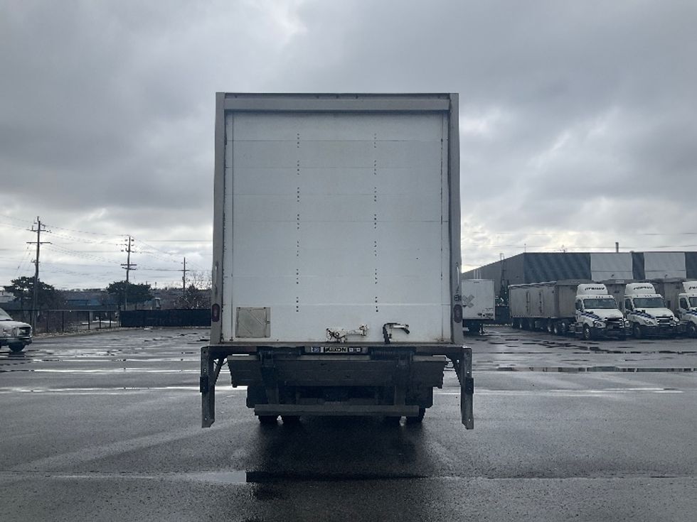 Medium Duty Box Truck-Light and Medium Duty Trucks-International-2020-MV607-Stoney Creek-ON-462,448\n\t\tkm-$ 28,250 - Image 7