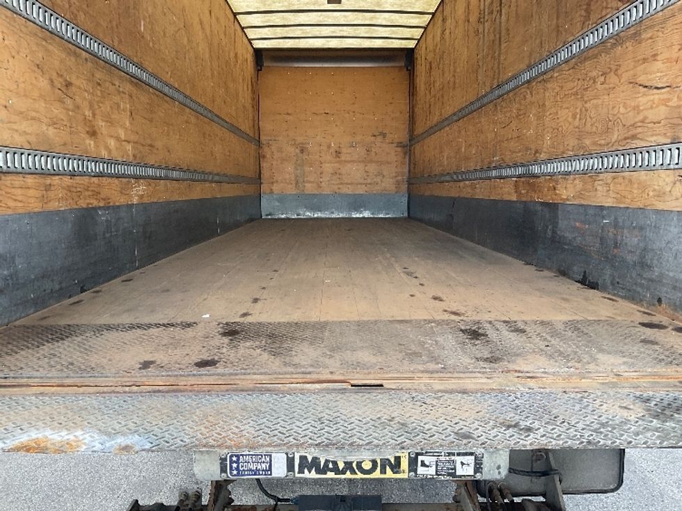 Medium Duty Box Truck-Light and Medium Duty Trucks-International-2020-MV607-Stoney Creek-ON-550,287\n\t\tkm-$ 25,750 - Image 10