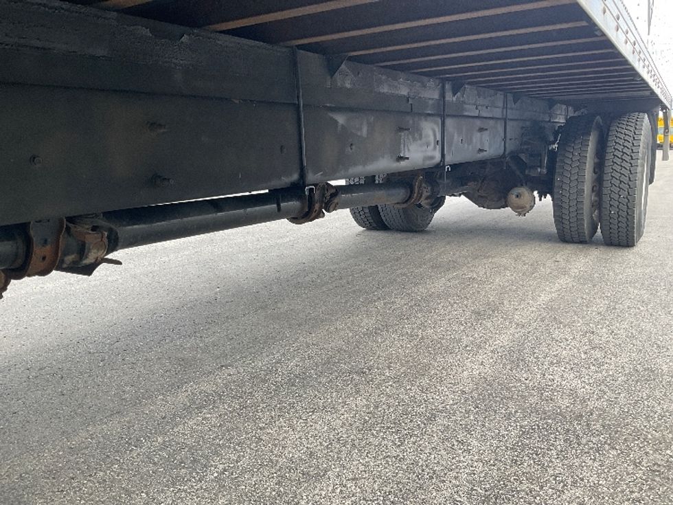 Medium Duty Box Truck-Light and Medium Duty Trucks-International-2020-MV607-Stoney Creek-ON-550,287\n\t\tkm-$ 25,750 - Image 5