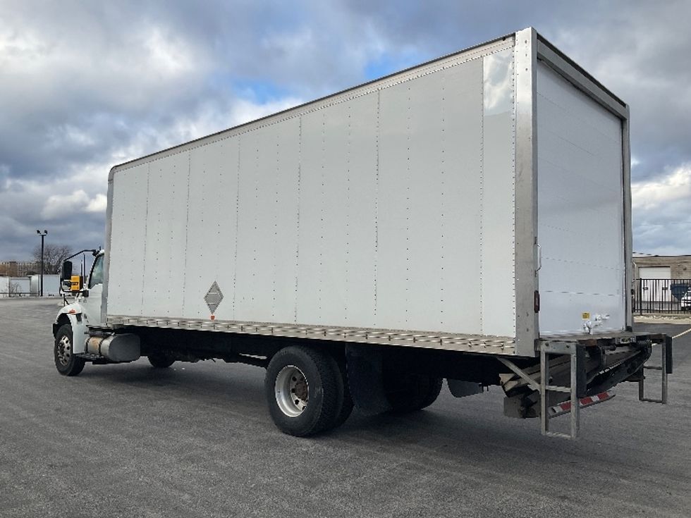 Medium Duty Box Truck-Light and Medium Duty Trucks-International-2020-MV607-Stoney Creek-ON-550,287\n\t\tkm-$ 25,750 - Image 6
