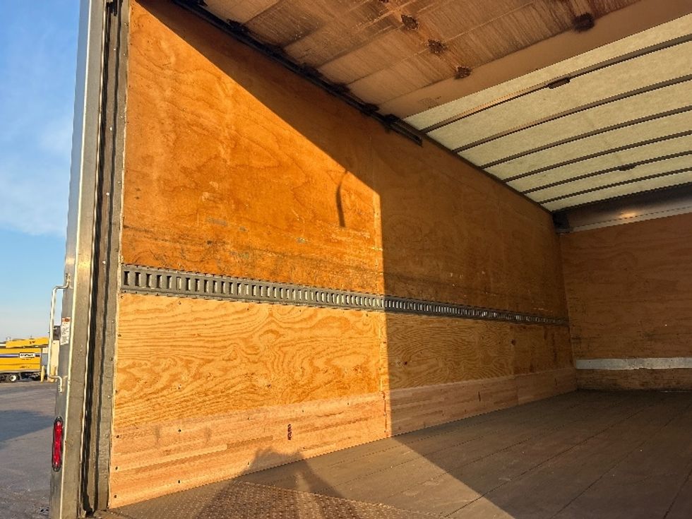 Medium Duty Box Truck-Light and Medium Duty Trucks-International-2020-MV607-Sturtevant-WI-107,997\n\t\tmiles-$ 32,000 - Image 11