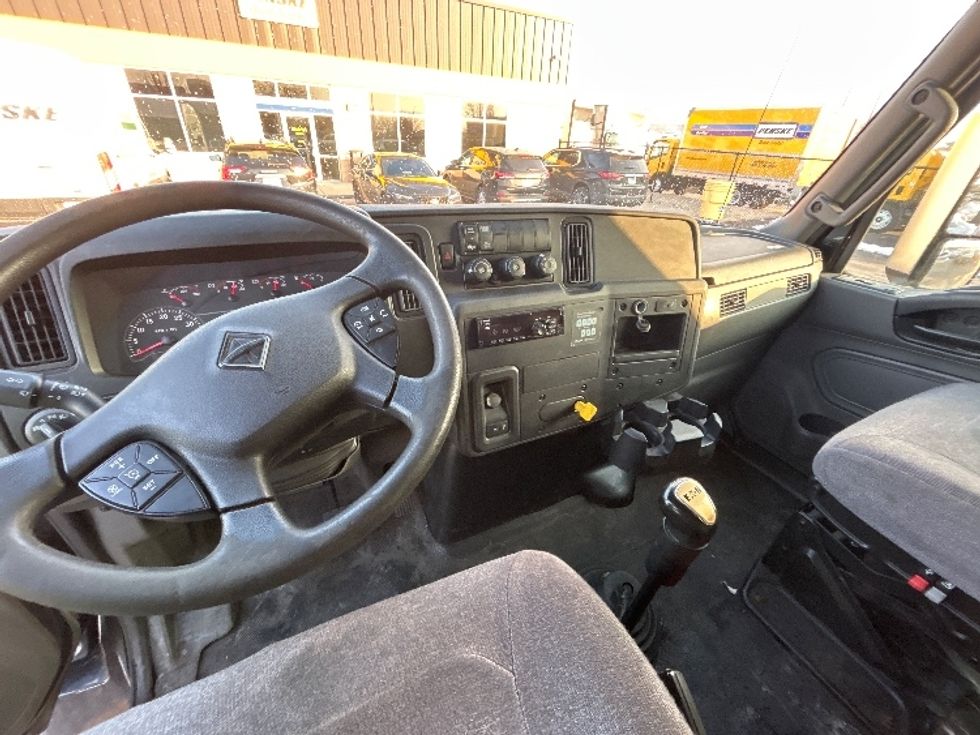 Medium Duty Box Truck-Light and Medium Duty Trucks-International-2020-MV607-Sturtevant-WI-107,997\n\t\tmiles-$ 32,000 - Image 17