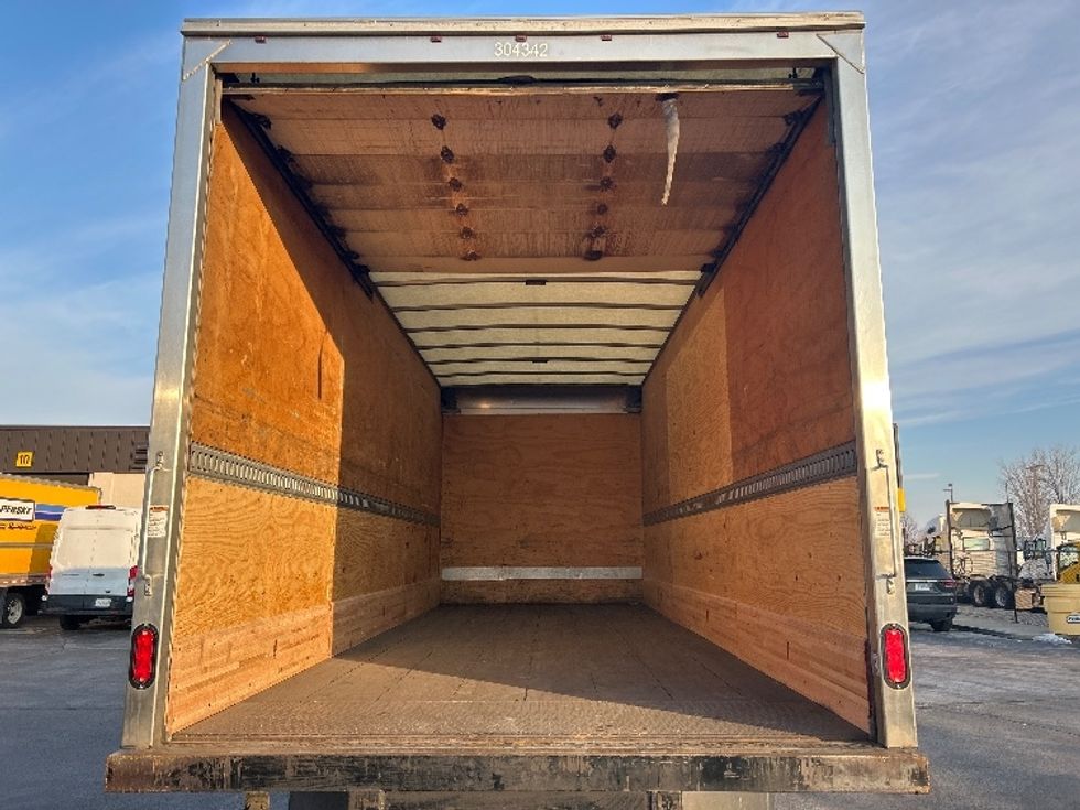 Medium Duty Box Truck-Light and Medium Duty Trucks-International-2020-MV607-Sturtevant-WI-107,997\n\t\tmiles-$ 32,000 - Image 8