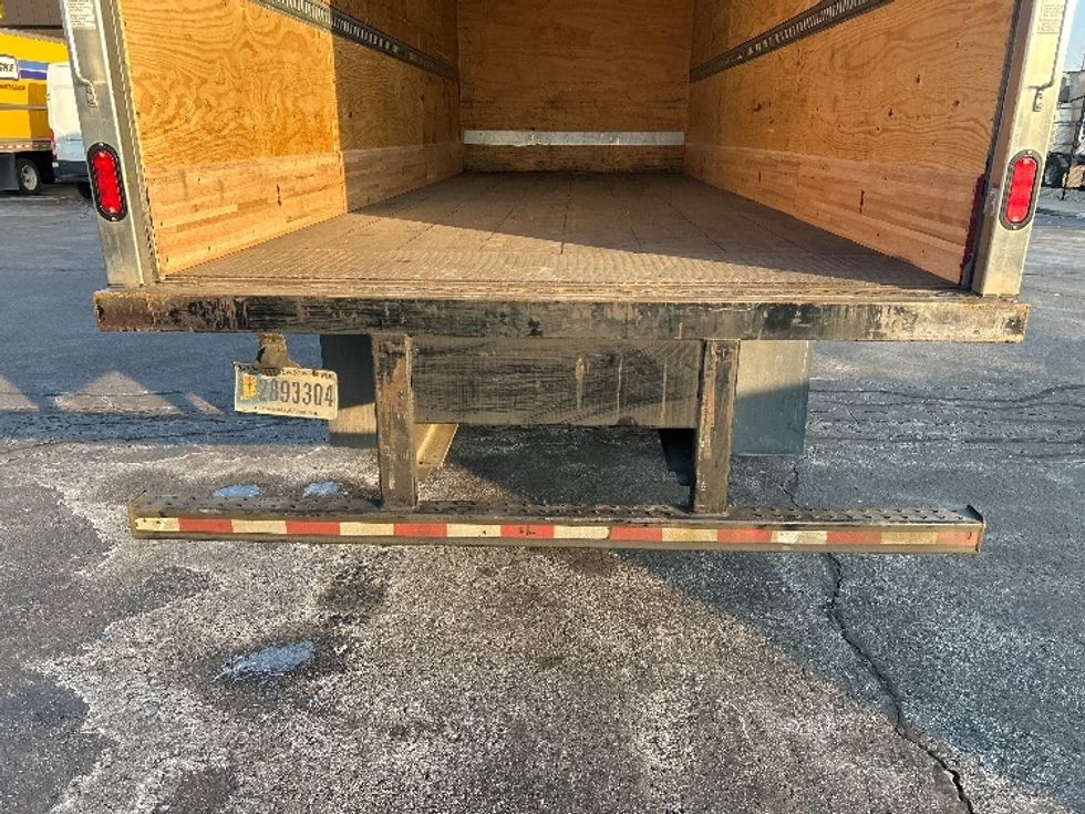 Medium Duty Box Truck-Light and Medium Duty Trucks-International-2020-MV607-Sturtevant-WI-107,997\n\t\tmiles-$ 32,000 - Image 9