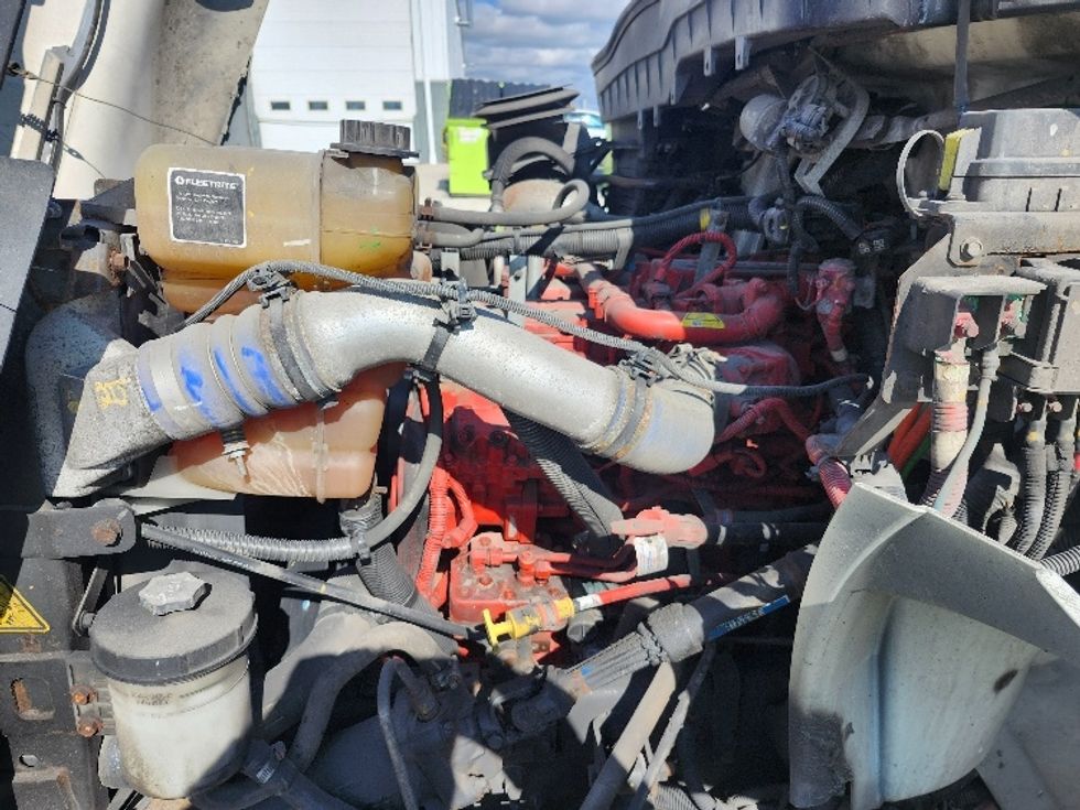 Medium Duty Box Truck-Light and Medium Duty Trucks-International-2020-MV607-Sturtevant-WI-132,724\n\t\tmiles-$ 50,000 - Image 22