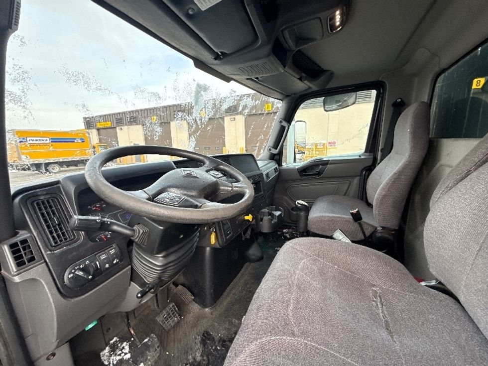 Medium Duty Box Truck-Light and Medium Duty Trucks-International-2020-MV607-Sturtevant-WI-146,494\n\t\tmiles-$ 27,750 - Image 16