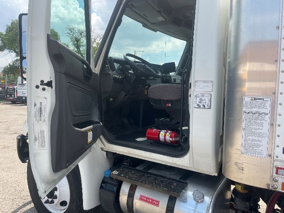 Medium Duty Box Truck-Light and Medium Duty Trucks-International-2020-MV607-Sturtevant-WI-149,629\n\t\tmiles-$ 52,000 - Image 16