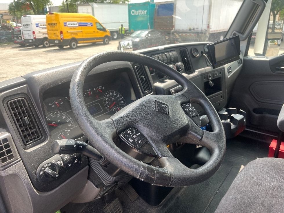 Medium Duty Box Truck-Light and Medium Duty Trucks-International-2020-MV607-Sturtevant-WI-149,629\n\t\tmiles-$ 52,000 - Image 17
