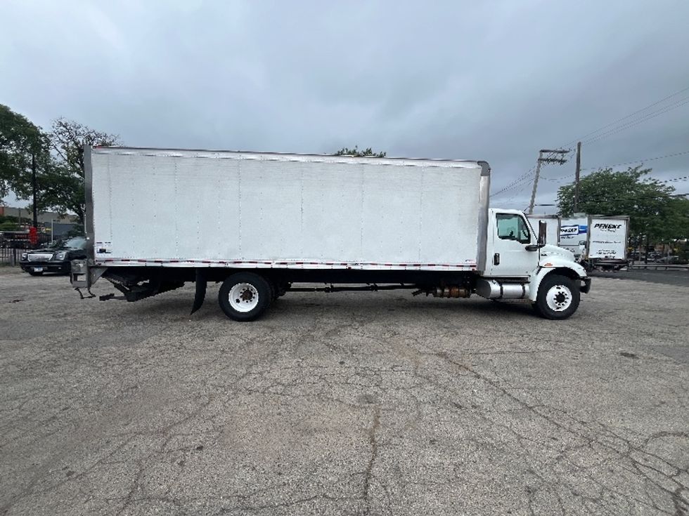 Medium Duty Box Truck-Light and Medium Duty Trucks-International-2020-MV607-Sturtevant-WI-153,216\n\t\tmiles-$ 51,500 - Image 15