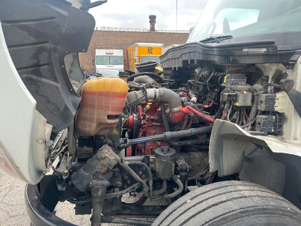 Medium Duty Box Truck-Light and Medium Duty Trucks-International-2020-MV607-Sturtevant-WI-153,216\n\t\tmiles-$ 51,500 - Image 24