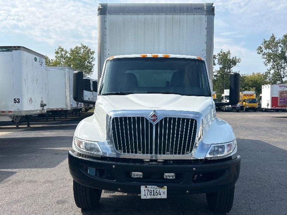 Medium Duty Box Truck-Light and Medium Duty Trucks-International-2020-MV607-Sturtevant-WI-171,189\n\t\tmiles-$ 46,000 - Image 2