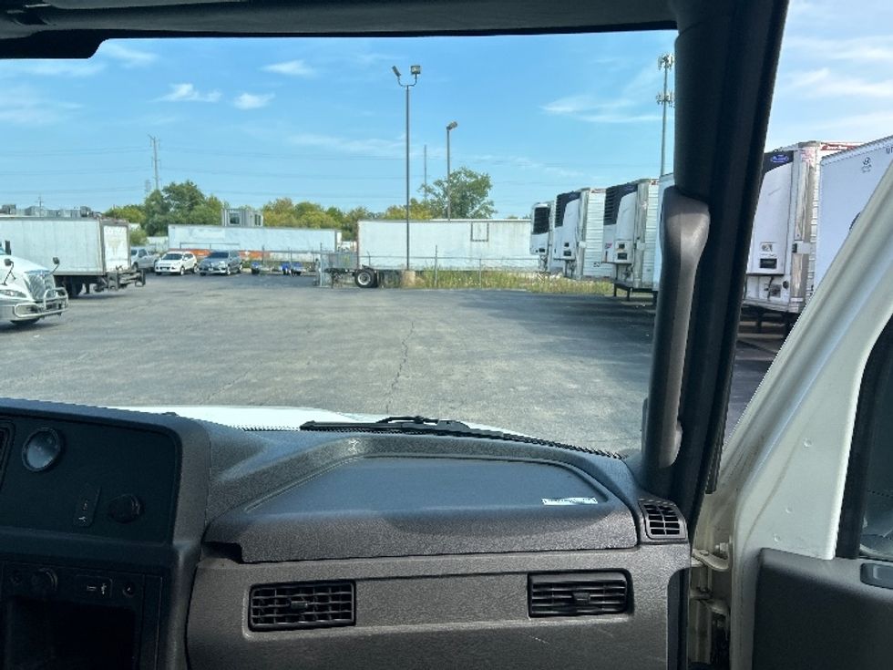 Medium Duty Box Truck-Light and Medium Duty Trucks-International-2020-MV607-Sturtevant-WI-171,189\n\t\tmiles-$ 46,000 - Image 20