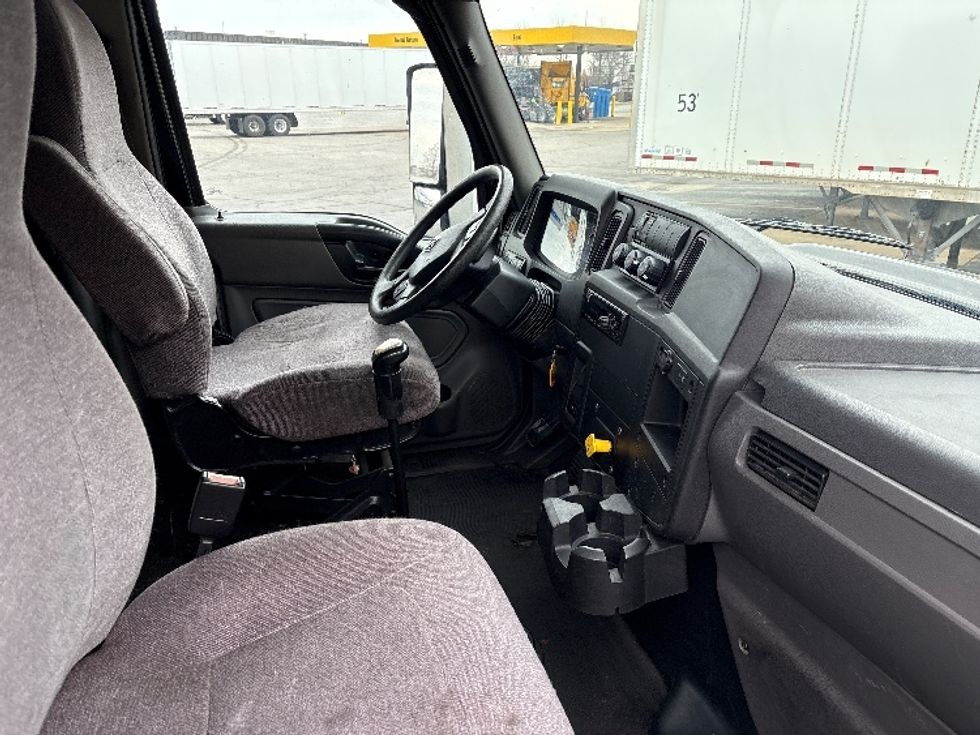 Medium Duty Box Truck-Light and Medium Duty Trucks-International-2020-MV607-Sturtevant-WI-186,829\n\t\tmiles-$ 22,500 - Image 22