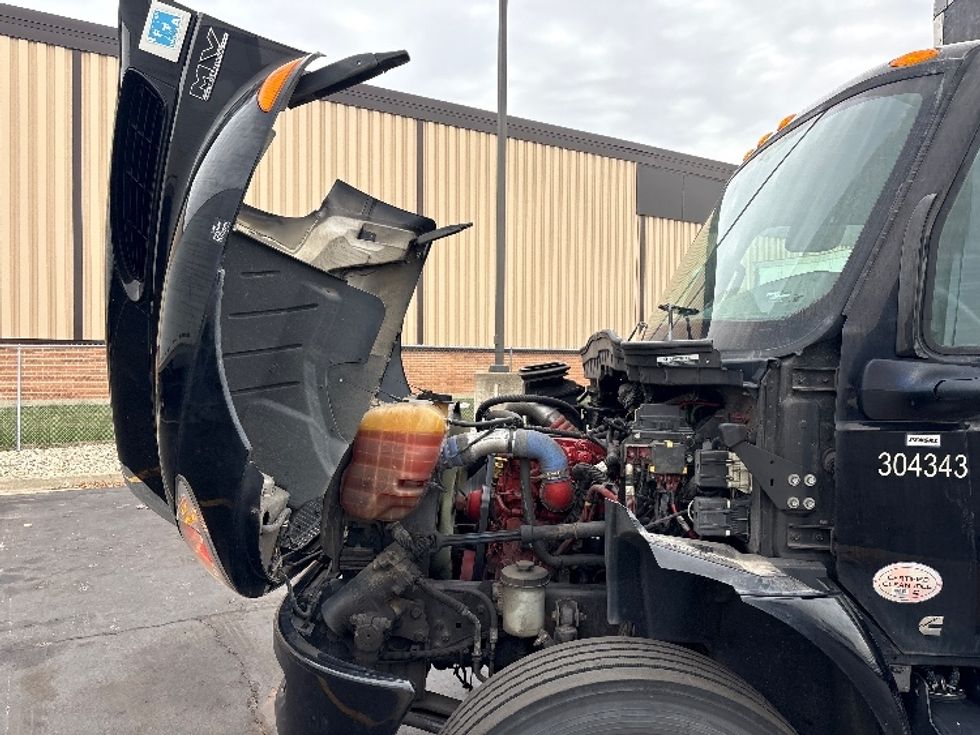 Medium Duty Box Truck-Light and Medium Duty Trucks-International-2020-MV607-Sturtevant-WI-186,829\n\t\tmiles-$ 22,500 - Image 23