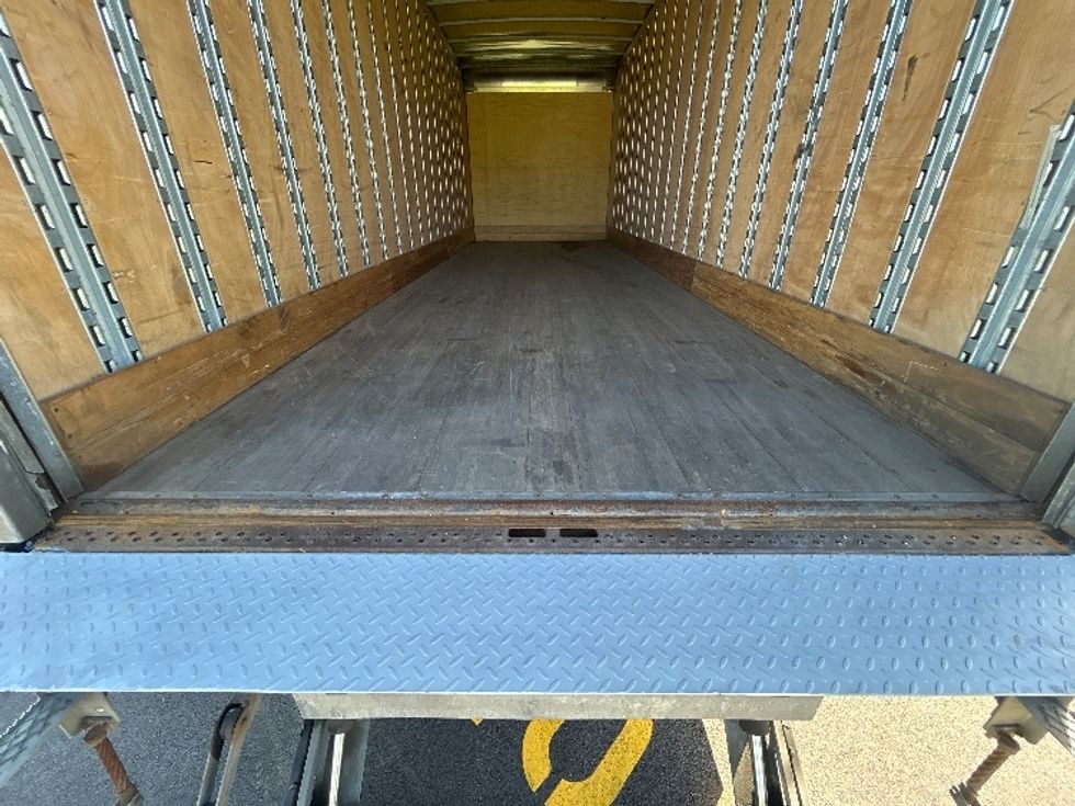 Medium Duty Box Truck-Light and Medium Duty Trucks-International-2020-MV607-Sturtevant-WI-299,230\n\t\tmiles-$ 29,500 - Image 10