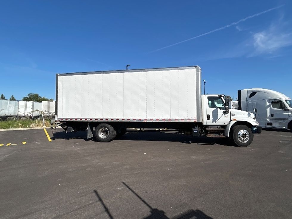Medium Duty Box Truck-Light and Medium Duty Trucks-International-2020-MV607-Sturtevant-WI-299,230\n\t\tmiles-$ 29,500 - Image 15