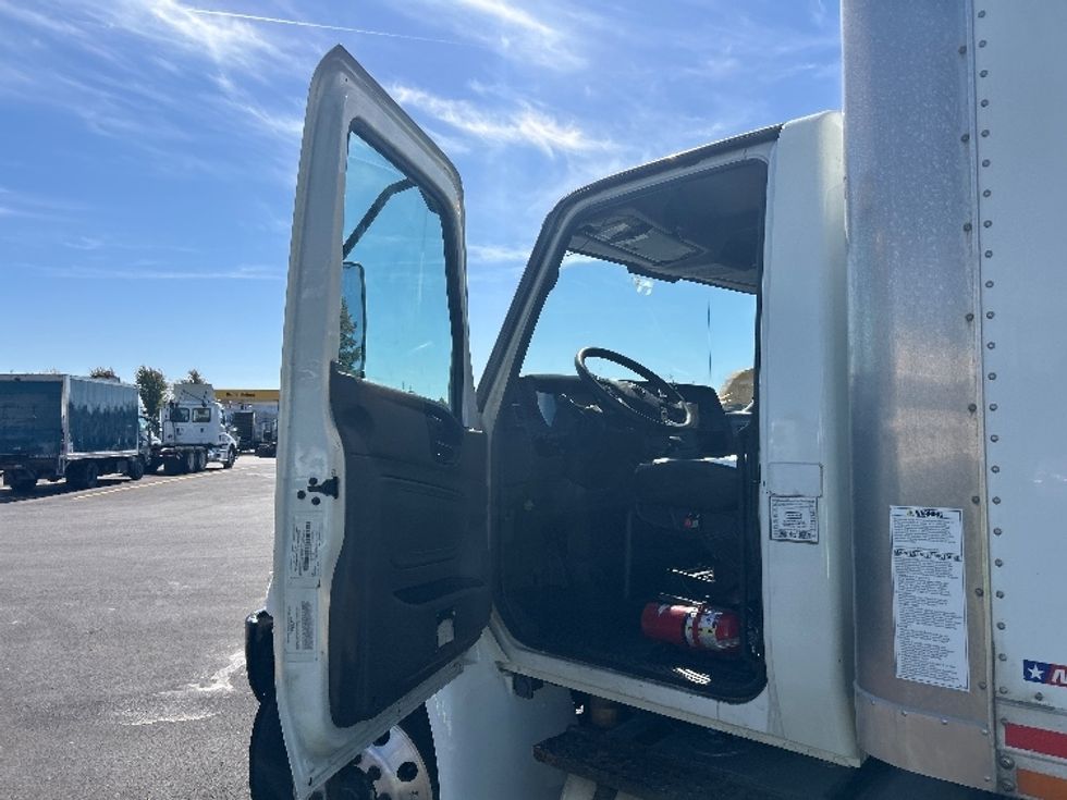 Medium Duty Box Truck-Light and Medium Duty Trucks-International-2020-MV607-Sturtevant-WI-299,230\n\t\tmiles-$ 29,500 - Image 16
