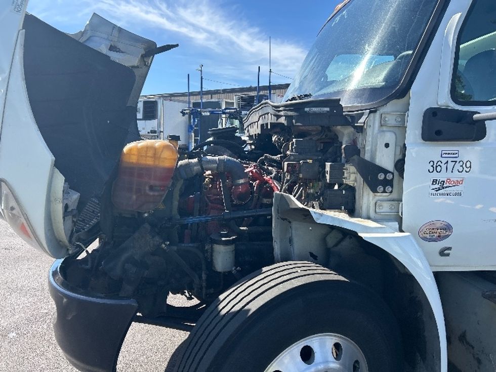 Medium Duty Box Truck-Light and Medium Duty Trucks-International-2020-MV607-Sturtevant-WI-299,230\n\t\tmiles-$ 29,500 - Image 24