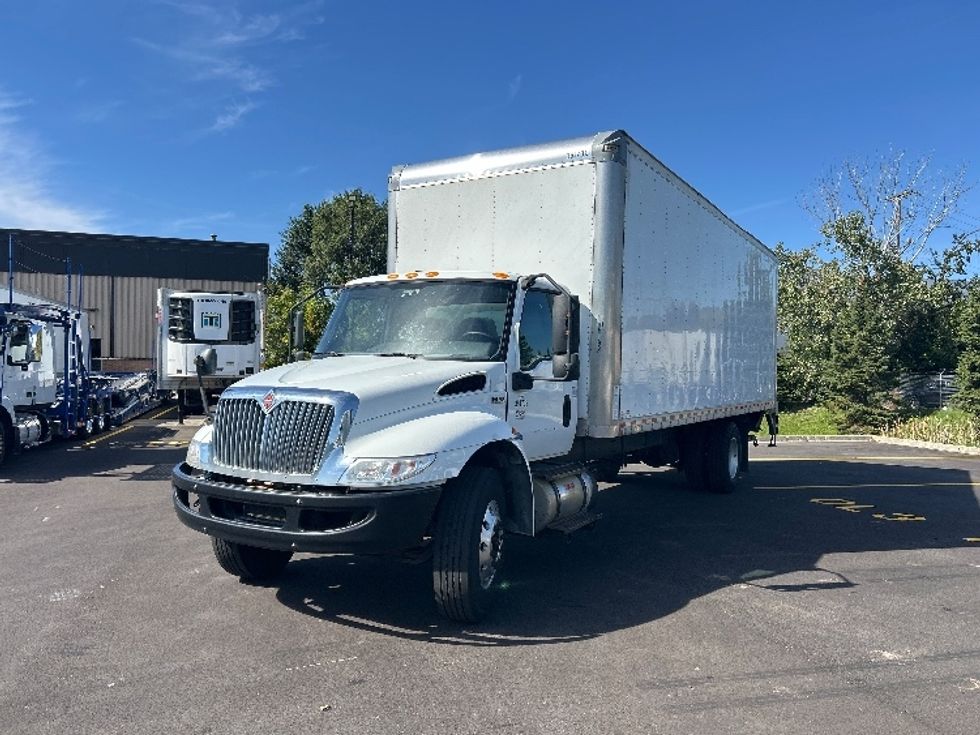 Medium Duty Box Truck-Light and Medium Duty Trucks-International-2020-MV607-Sturtevant-WI-299,230\n\t\tmiles-$ 29,500 - Image 3
