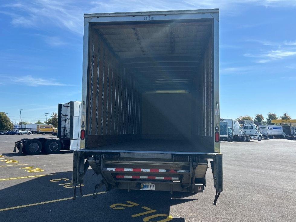Medium Duty Box Truck-Light and Medium Duty Trucks-International-2020-MV607-Sturtevant-WI-299,230\n\t\tmiles-$ 29,500 - Image 8