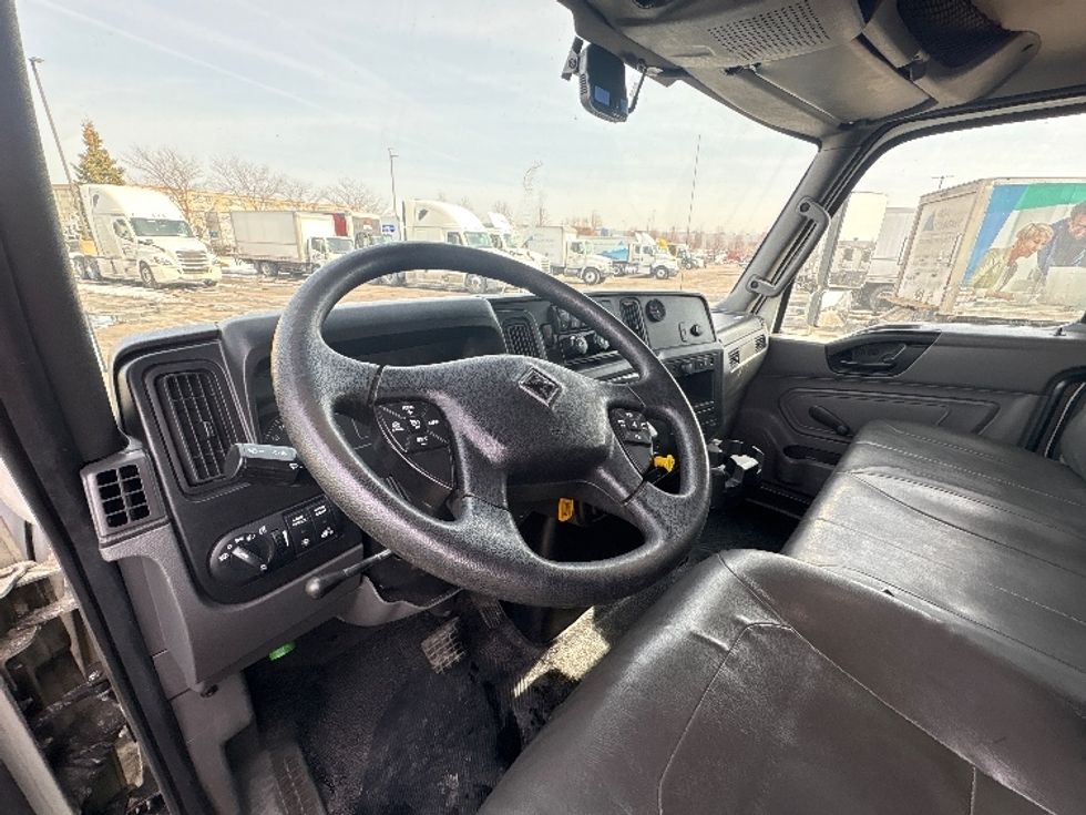 Medium Duty Box Truck-Light and Medium Duty Trucks-International-2020-MV607-Sturtevant-WI-305,622\n\t\tmiles-$ 23,250 - Image 16