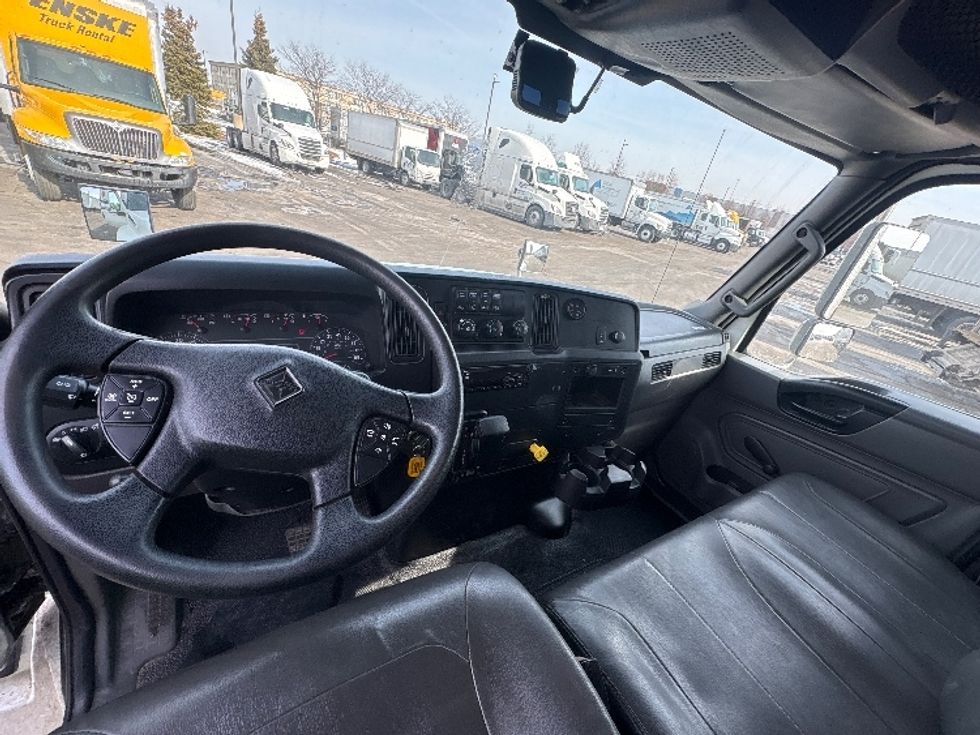 Medium Duty Box Truck-Light and Medium Duty Trucks-International-2020-MV607-Sturtevant-WI-305,622\n\t\tmiles-$ 23,250 - Image 17