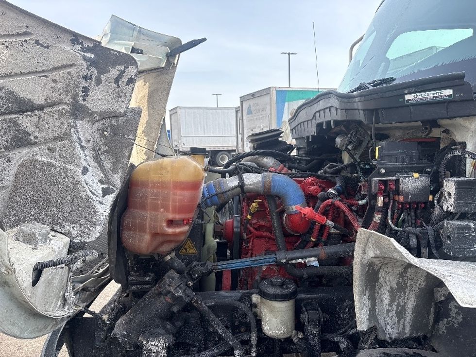 Medium Duty Box Truck-Light and Medium Duty Trucks-International-2020-MV607-Sturtevant-WI-305,622\n\t\tmiles-$ 23,250 - Image 23