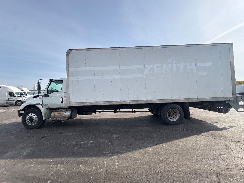Medium Duty Box Truck-Light and Medium Duty Trucks-International-2020-MV607-Sturtevant-WI-305,622\n\t\tmiles-$ 23,250 - Image 4