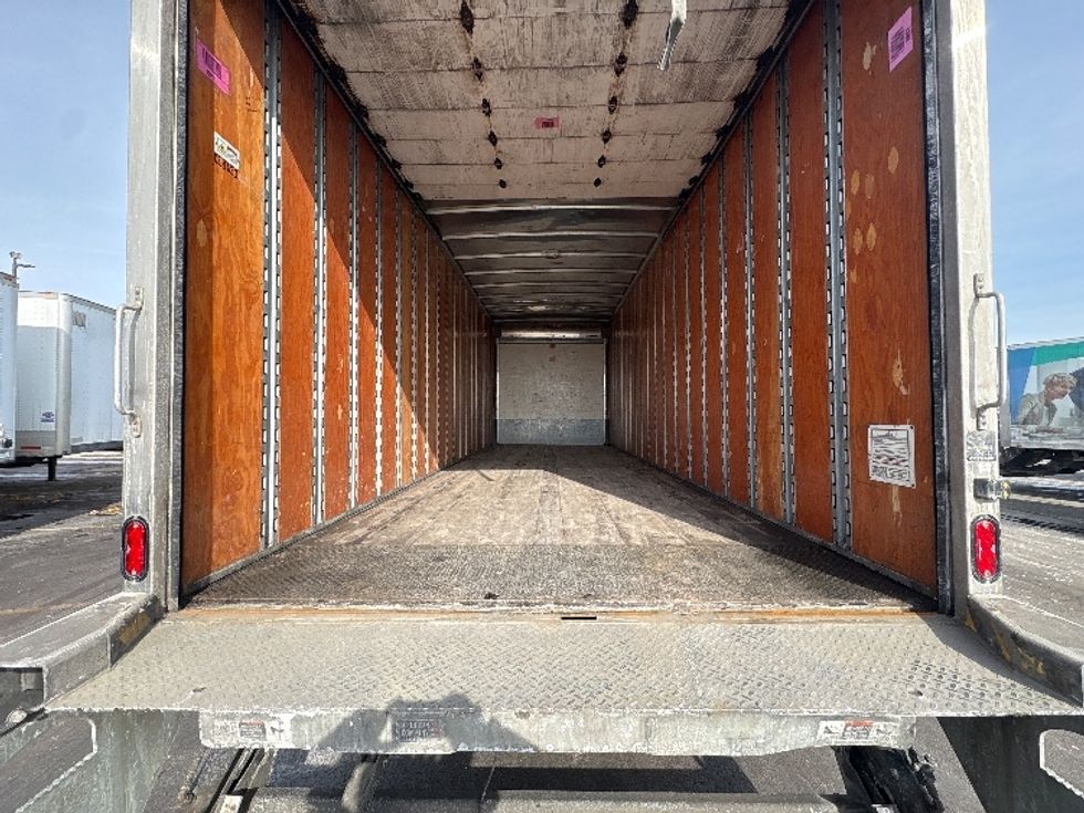 Medium Duty Box Truck-Light and Medium Duty Trucks-International-2020-MV607-Sturtevant-WI-305,622\n\t\tmiles-$ 23,250 - Image 9