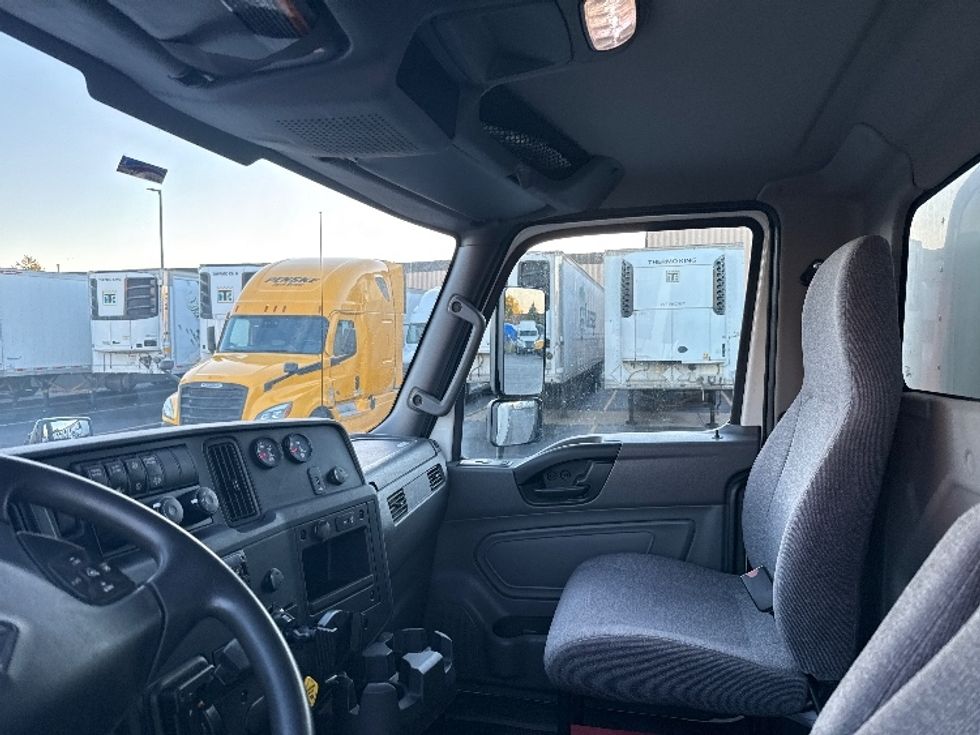 Medium Duty Box Truck-Light and Medium Duty Trucks-International-2020-MV607-Sturtevant-WI-68,485\n\t\tmiles-$ 57,750 - Image 19