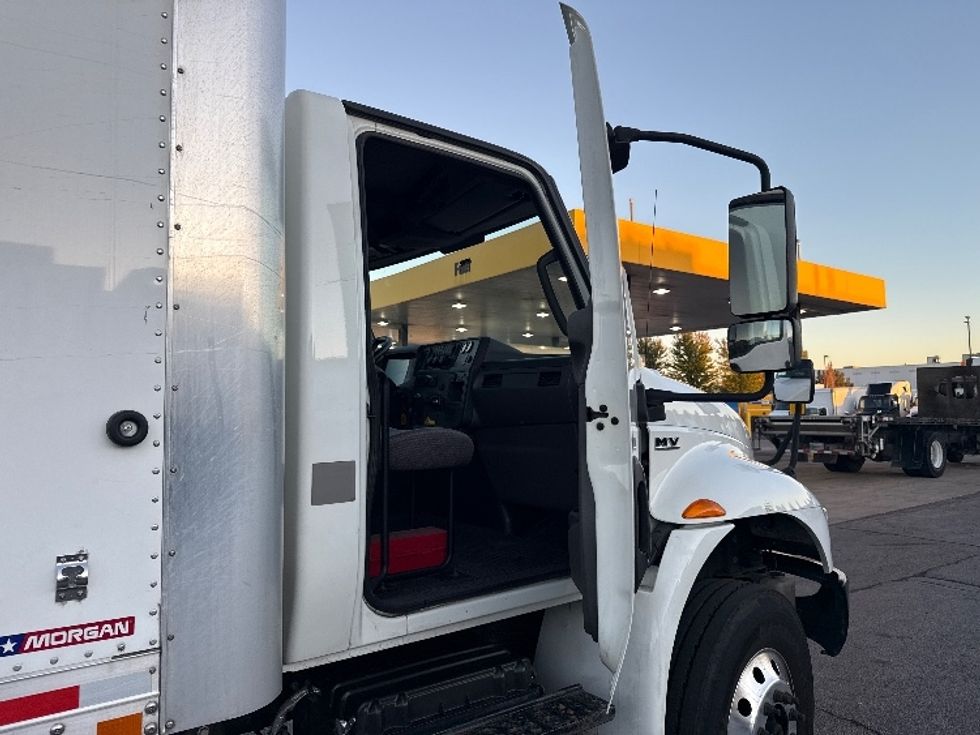 Medium Duty Box Truck-Light and Medium Duty Trucks-International-2020-MV607-Sturtevant-WI-68,485\n\t\tmiles-$ 57,750 - Image 20
